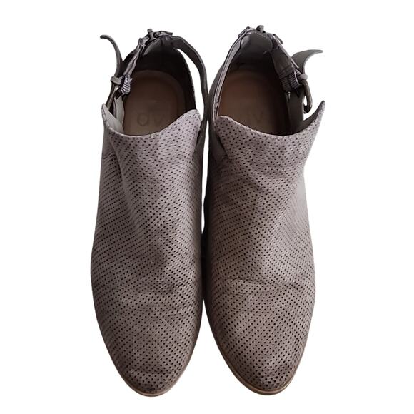 Dolce Vita Size 7.5 Tan Booties - Picture 2 of 8